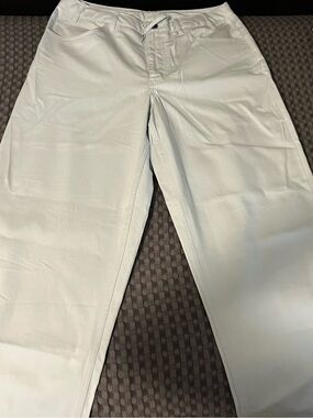 Nike White Men's Chinos - Clean Straight Leg